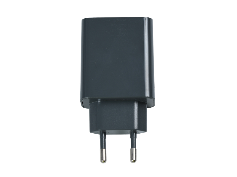 D14 PD20W+QC18W 充电器 